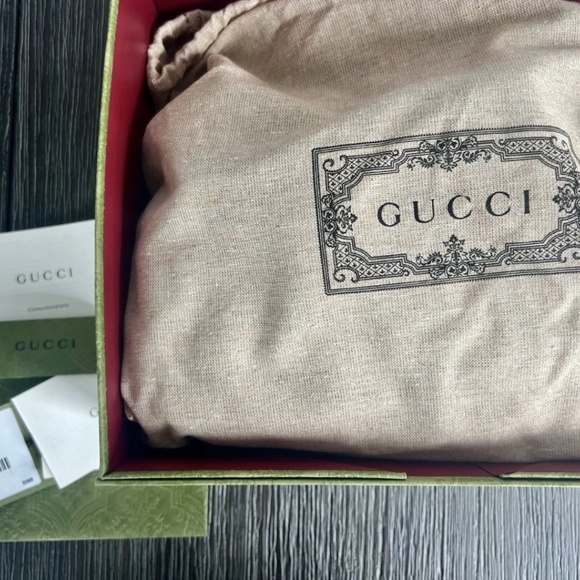 Gucci GG Marmont Matelassé Leather CrossBody Camera Bag Camelia Nude Beige NWOT - Picture 9 of 16